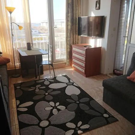 Pomorie Apartment Apartmán *
